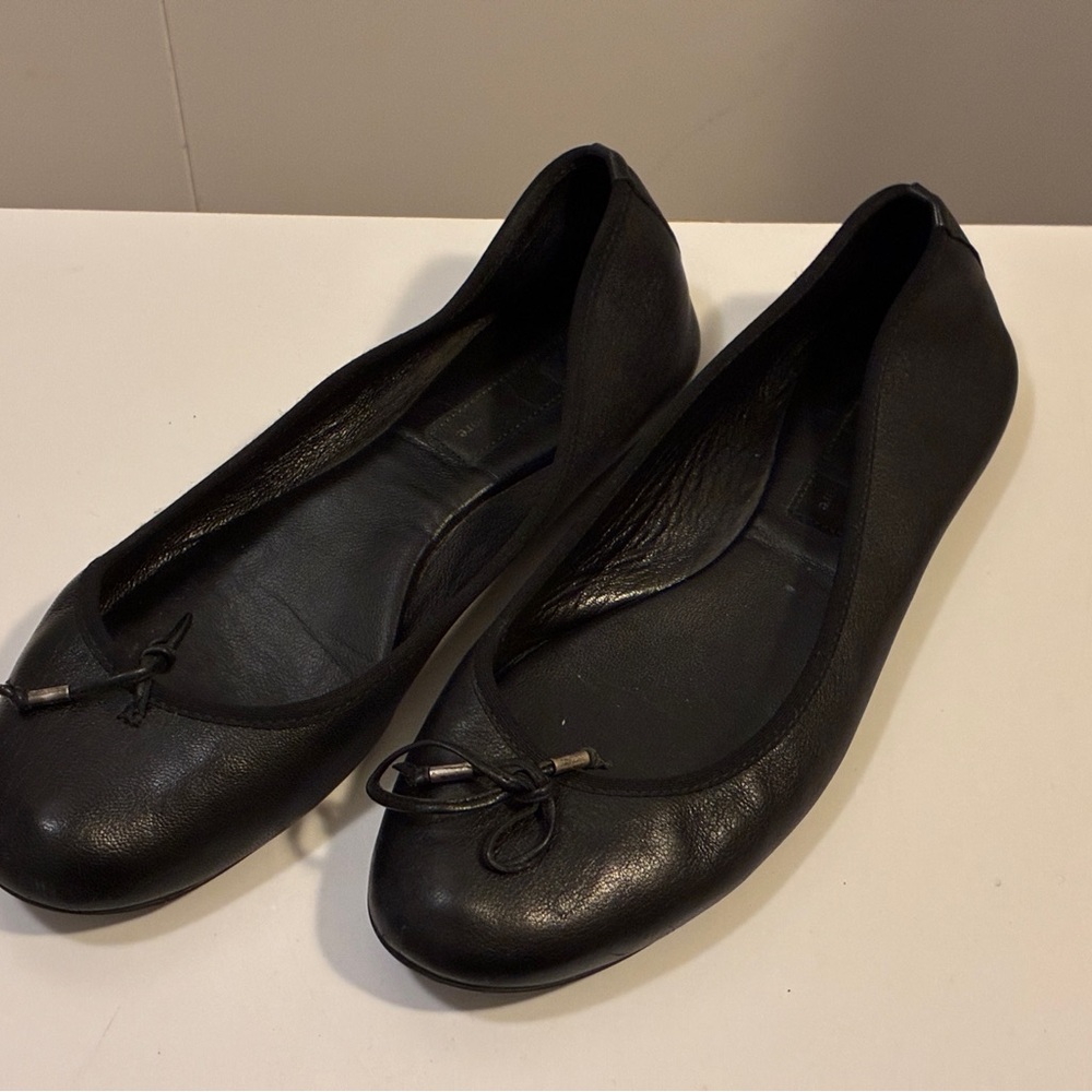 Elegant Black Women's Ballet Flats